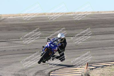 media/Jan-15-2026-Racers Edge (Thu) [[dfebeb70ab]]/3-B Group/Session 2 (Bowl Exit)/